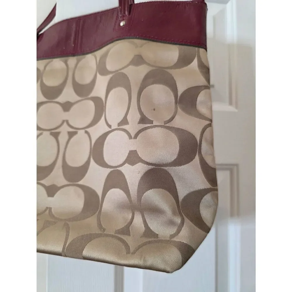 Coach Logo Laura Berry Purse Tote Shoulder Handbag